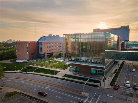 ku hospital kansas city|University of Kansas Hospital Strawberry Hill Campus .